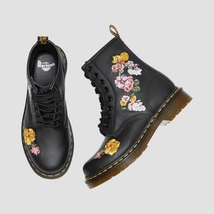 Women’s Dr Marten 1460 Vonda II